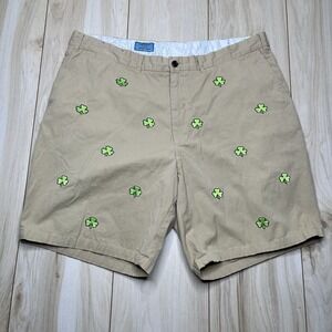 Castaway Clothing Men's Cisco Khaki Shorts Green Shamrock Size 40 Embroidery